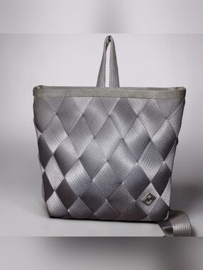 Maggie Bags Quilted Webbing Silver Women's Backpack – Sleek Daily Carry EUC